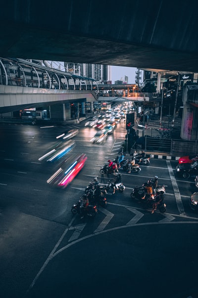 时间流逝摄影车辆经过的道路
